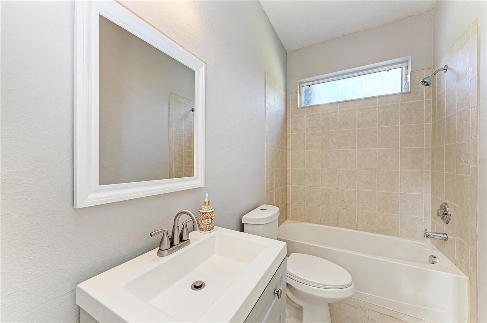 7114 CROMWELL PARK LN, APOLLO BEACH, FL — photo 41