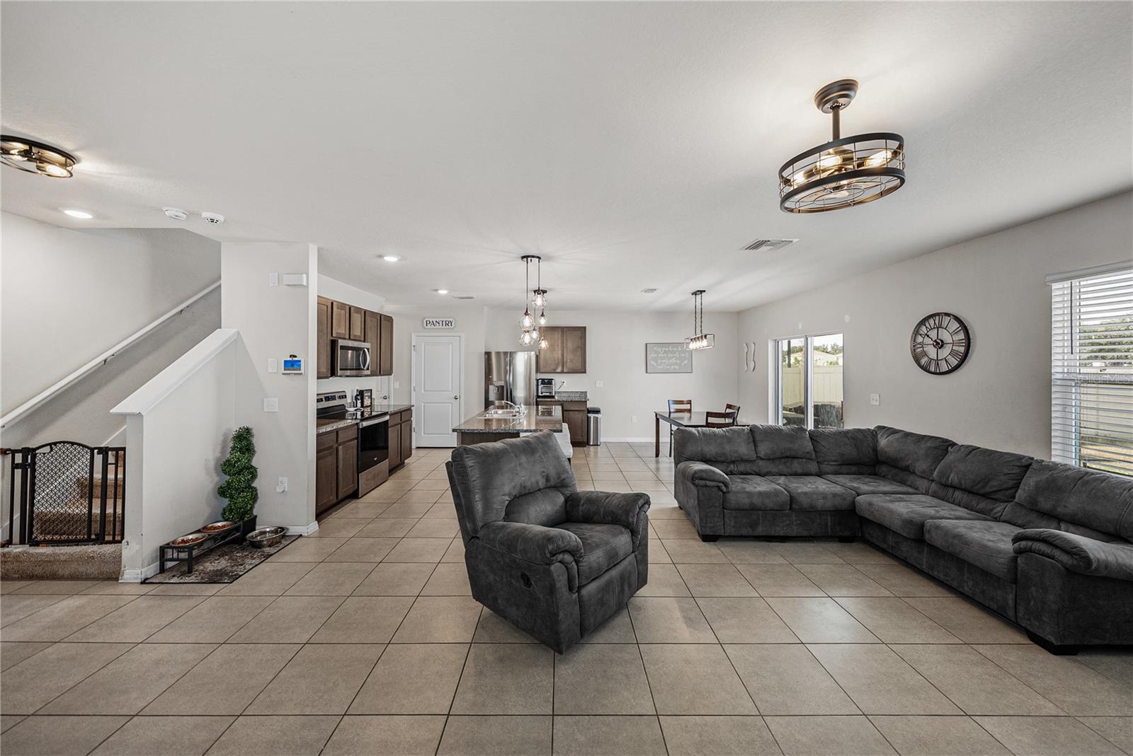10951 PENNY GALE LOOP, SAN ANTONIO, FL — photo 9