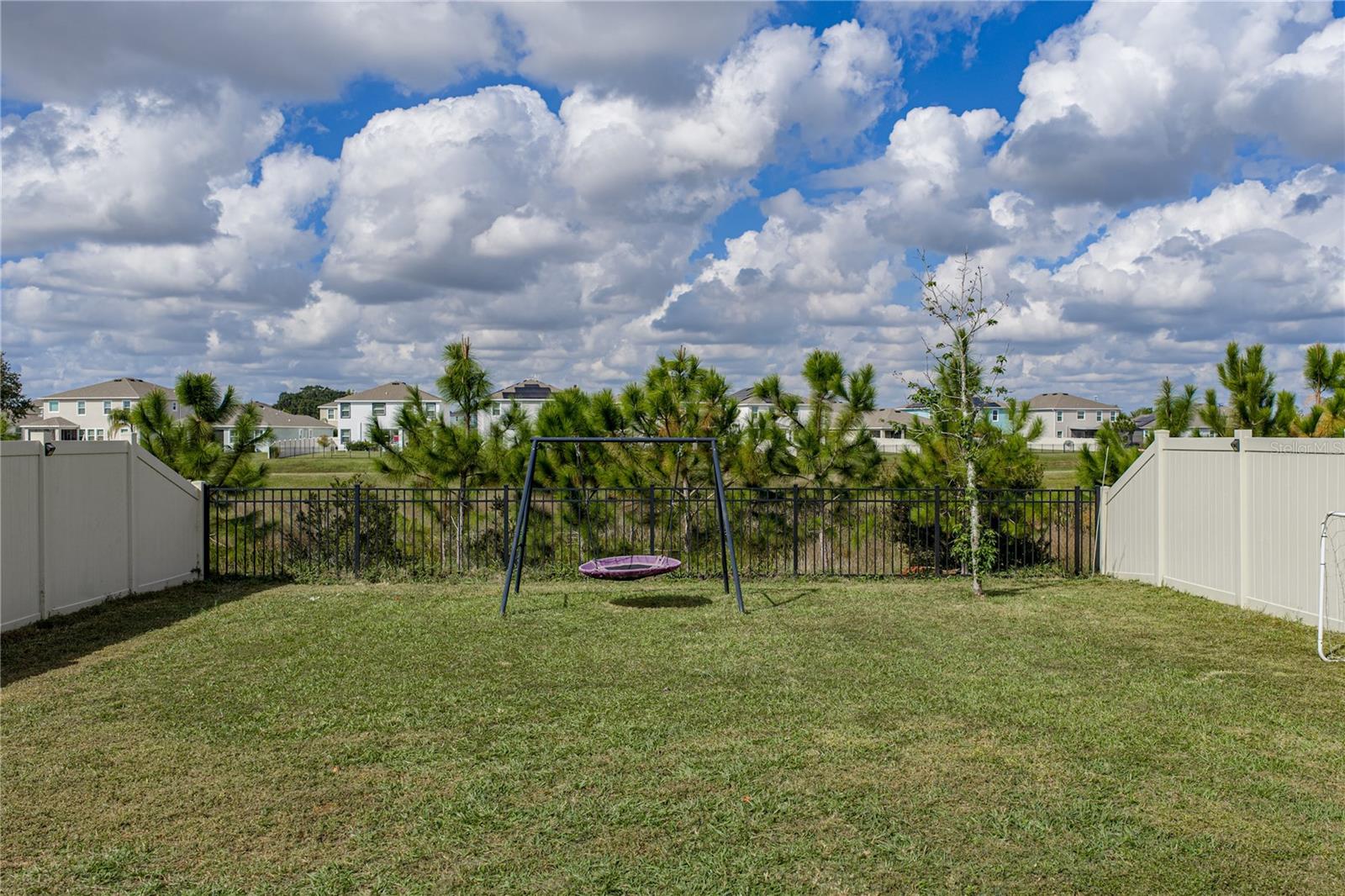 10951 PENNY GALE LOOP, SAN ANTONIO, FL — photo 50