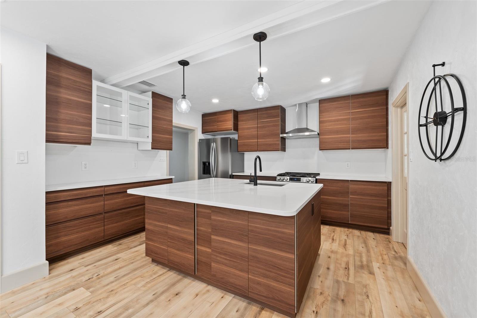 815 NE 12TH AVE, GAINESVILLE, FL — photo 10