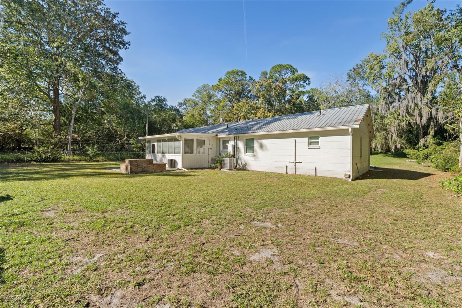 815 NE 12TH AVE, GAINESVILLE, FL — photo 31
