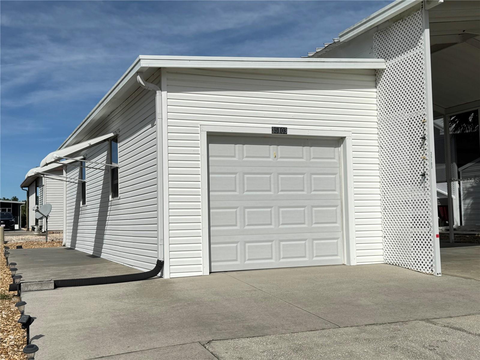 35103 JADE DR, ZEPHYRHILLS, FL — photo 3