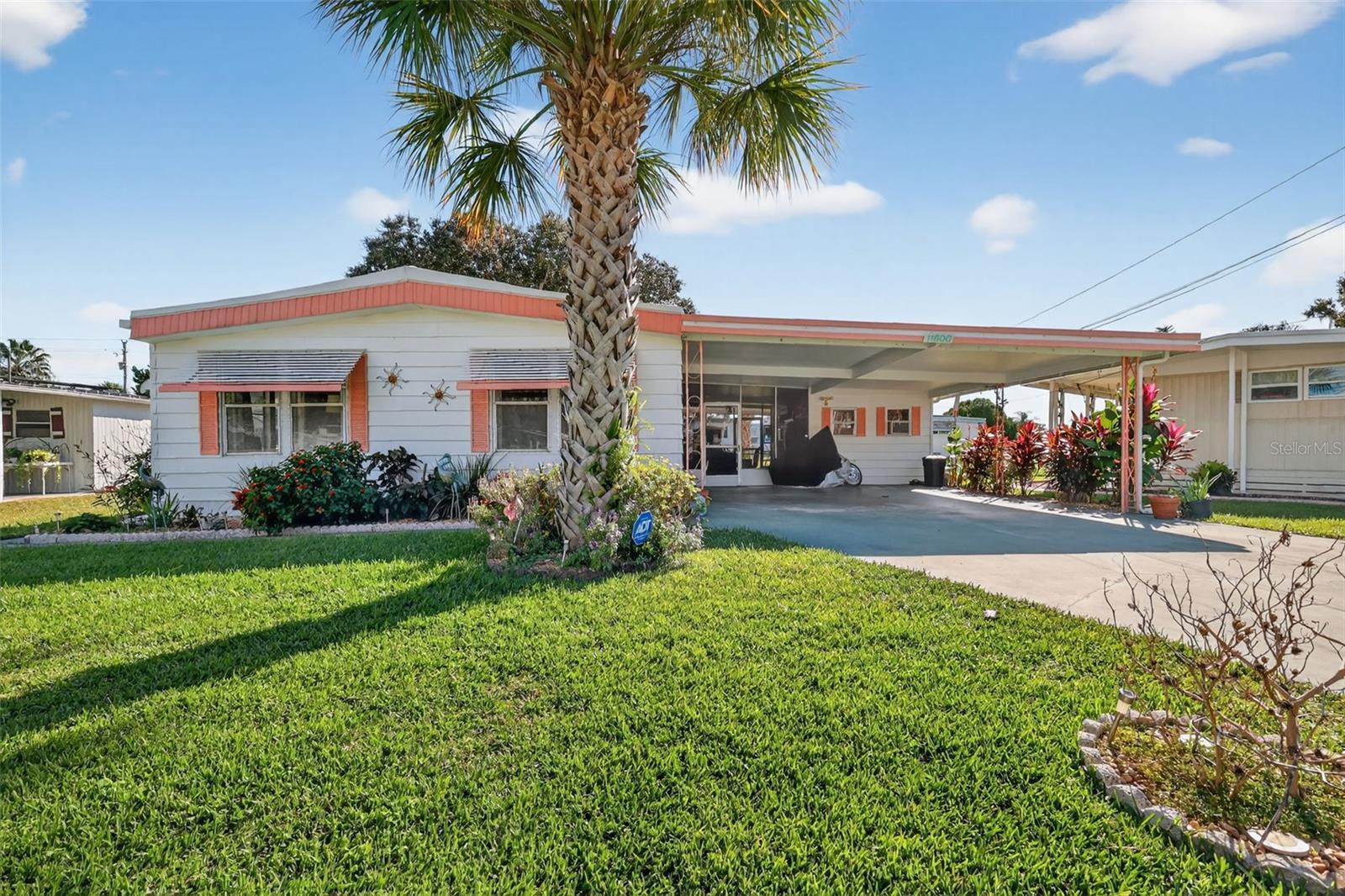 11600 MAGNOLIA AVE, TAVARES, FL