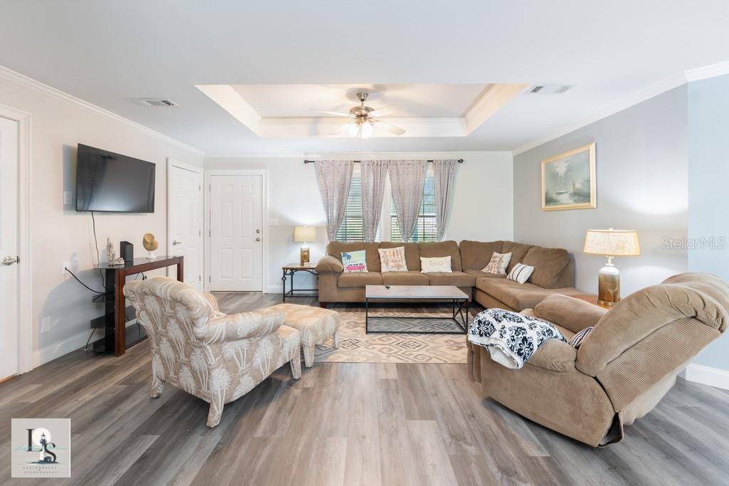 5209 WESTERN DR, ST JAMES CITY, FL — photo 10
