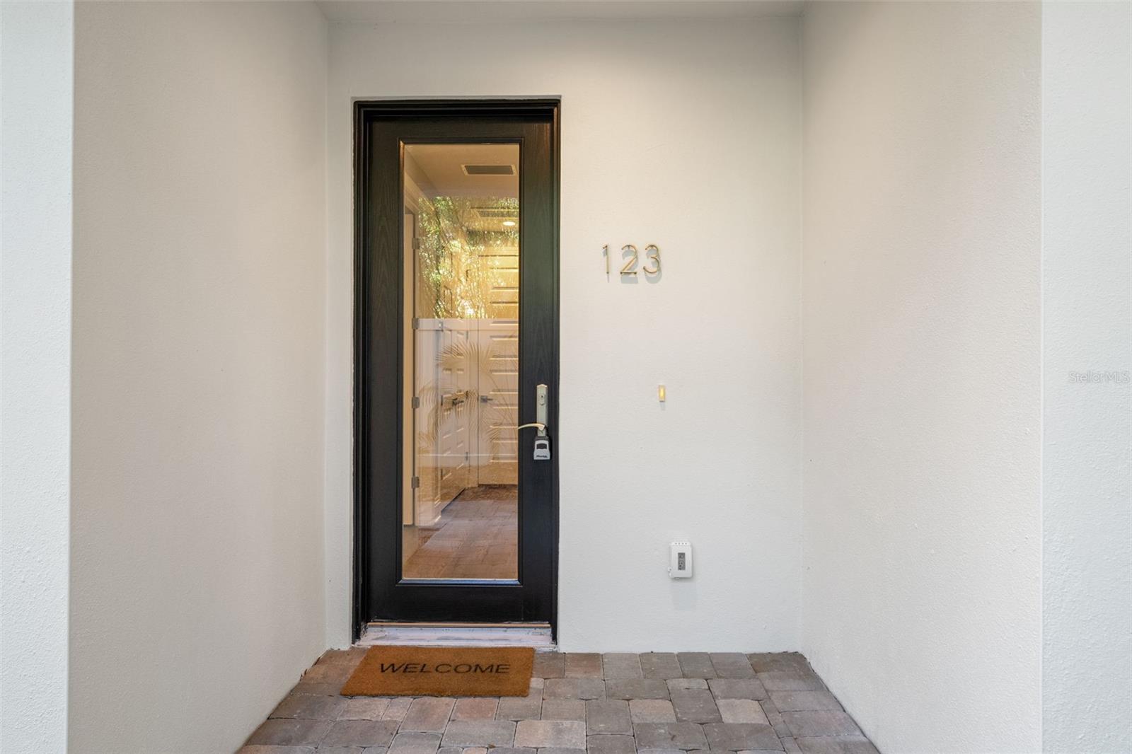 123 5TH AVE N, ST PETERSBURG, FL — photo 4