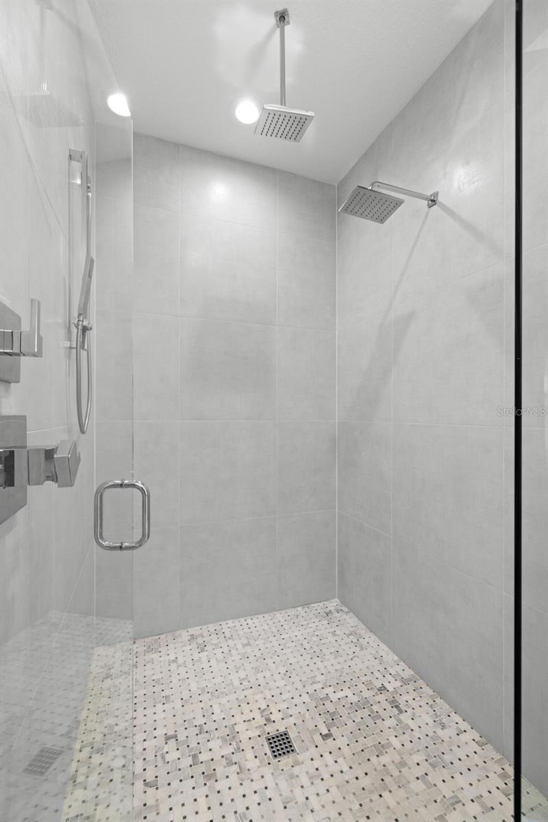 123 5TH AVE N, ST PETERSBURG, FL — photo 33