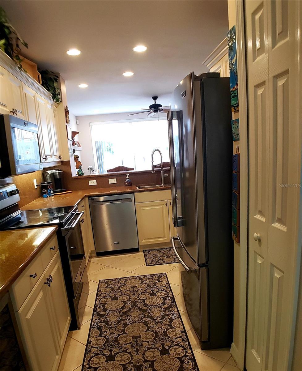 5662 WHITEHEAD ST, BRADENTON, FL — photo 42