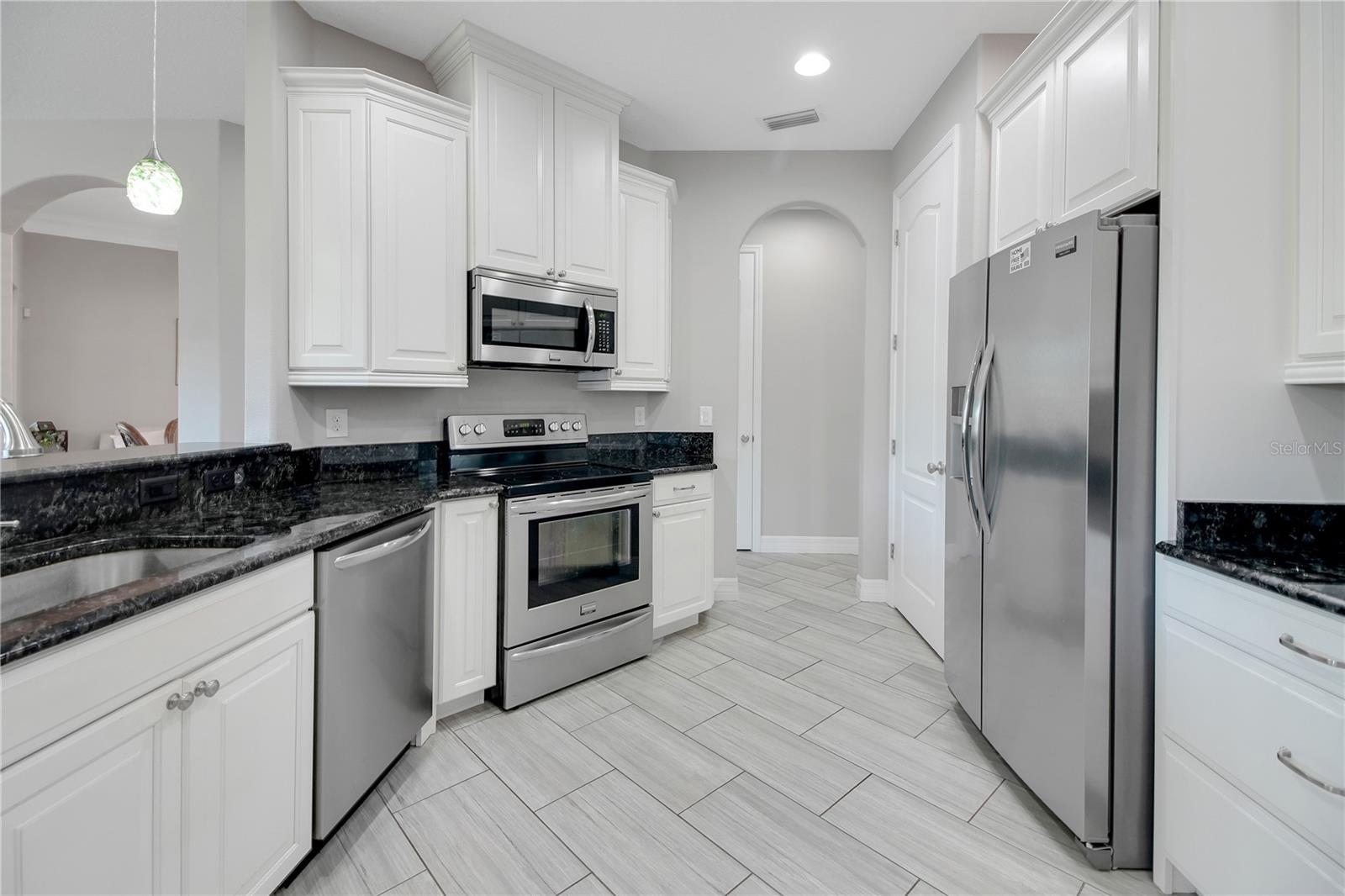4560 HIGHCREST VW, LADY LAKE, FL — photo 46