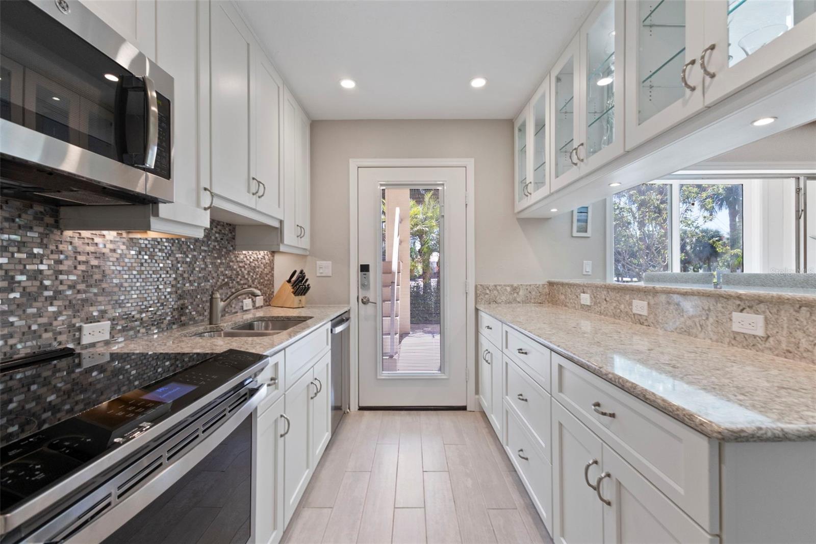 137 AVENIDA MESSINA #1, SARASOTA, FL — photo 11