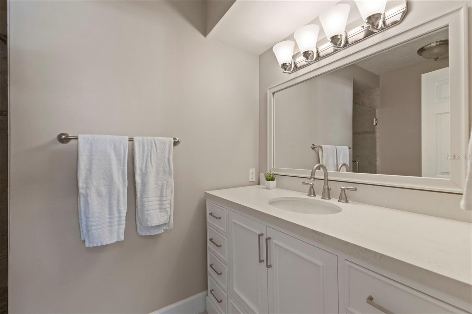 137 AVENIDA MESSINA #1, SARASOTA, FL — photo 17