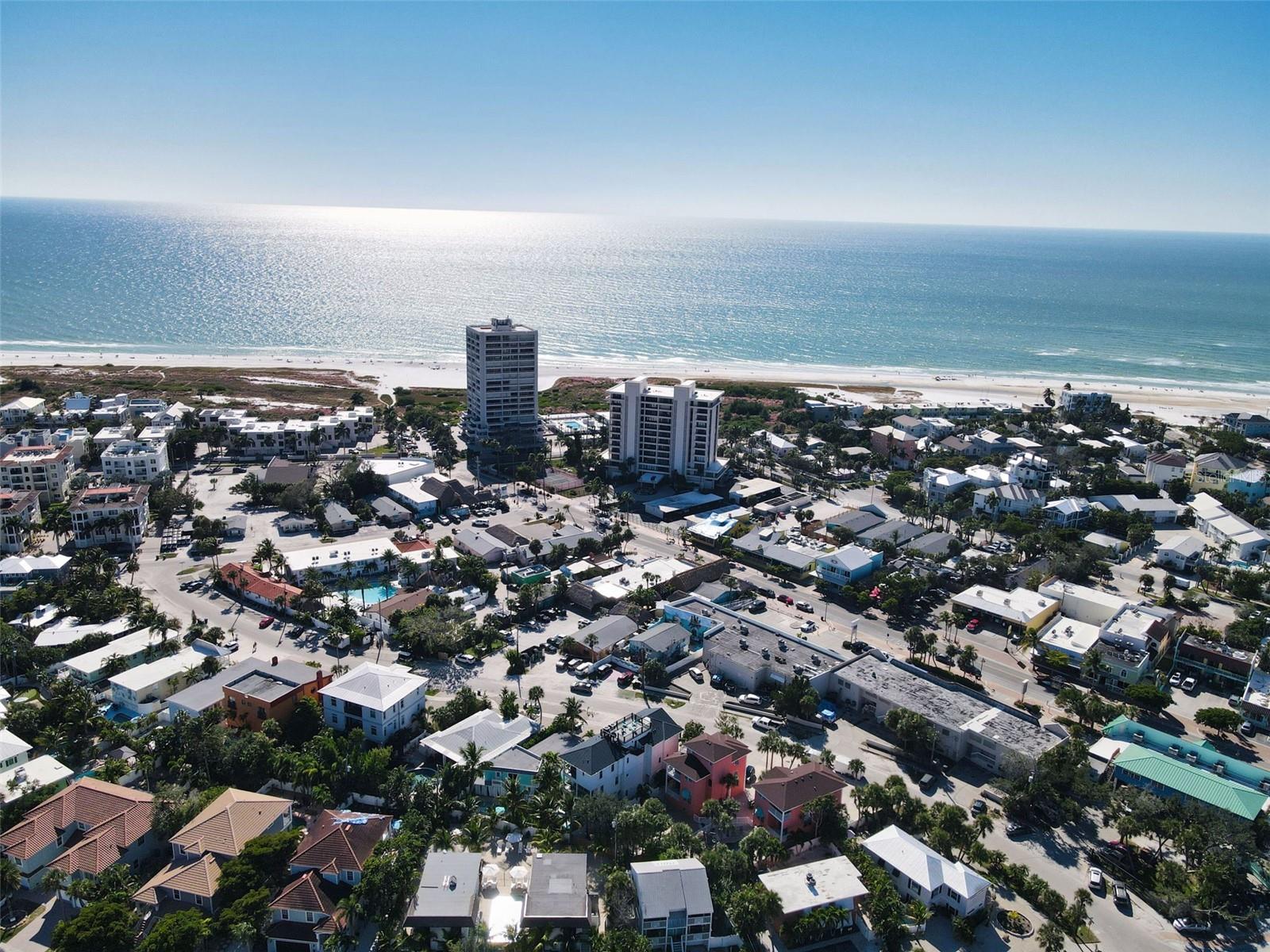 137 AVENIDA MESSINA #1, SARASOTA, FL — photo 32