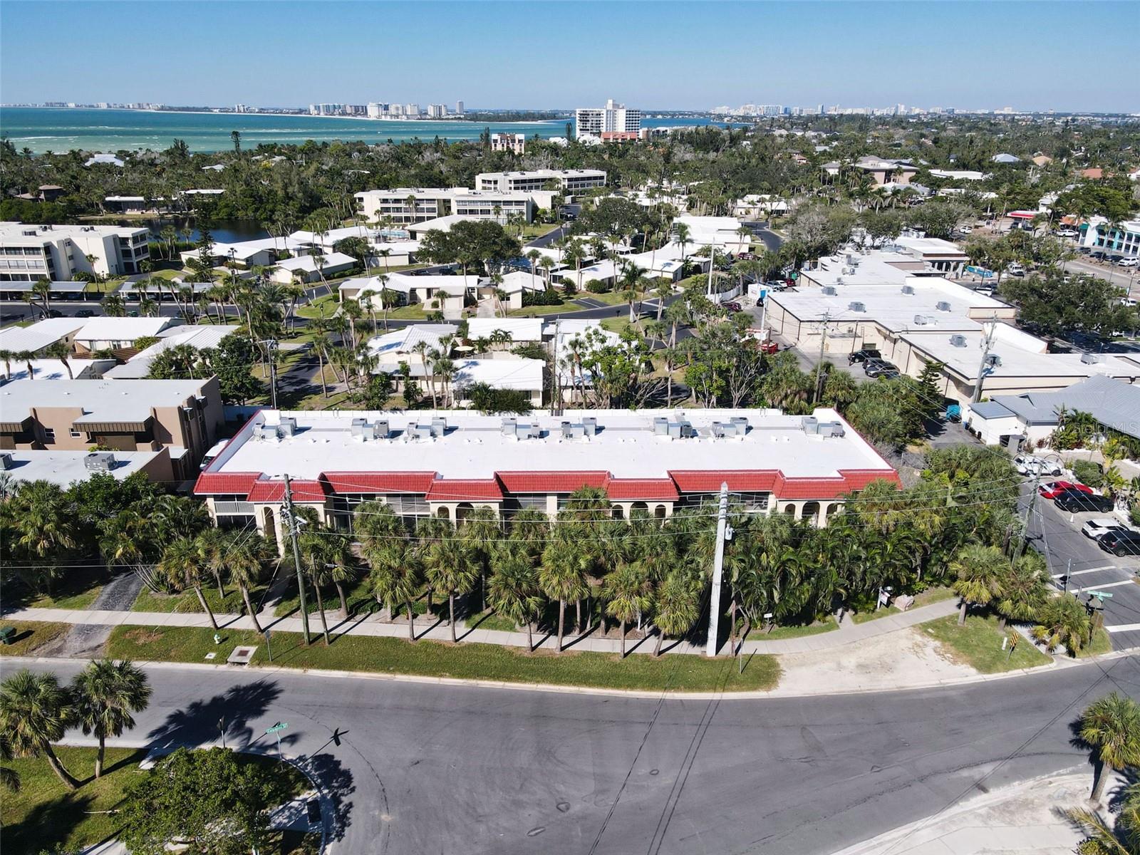 137 AVENIDA MESSINA #1, SARASOTA, FL — photo 36