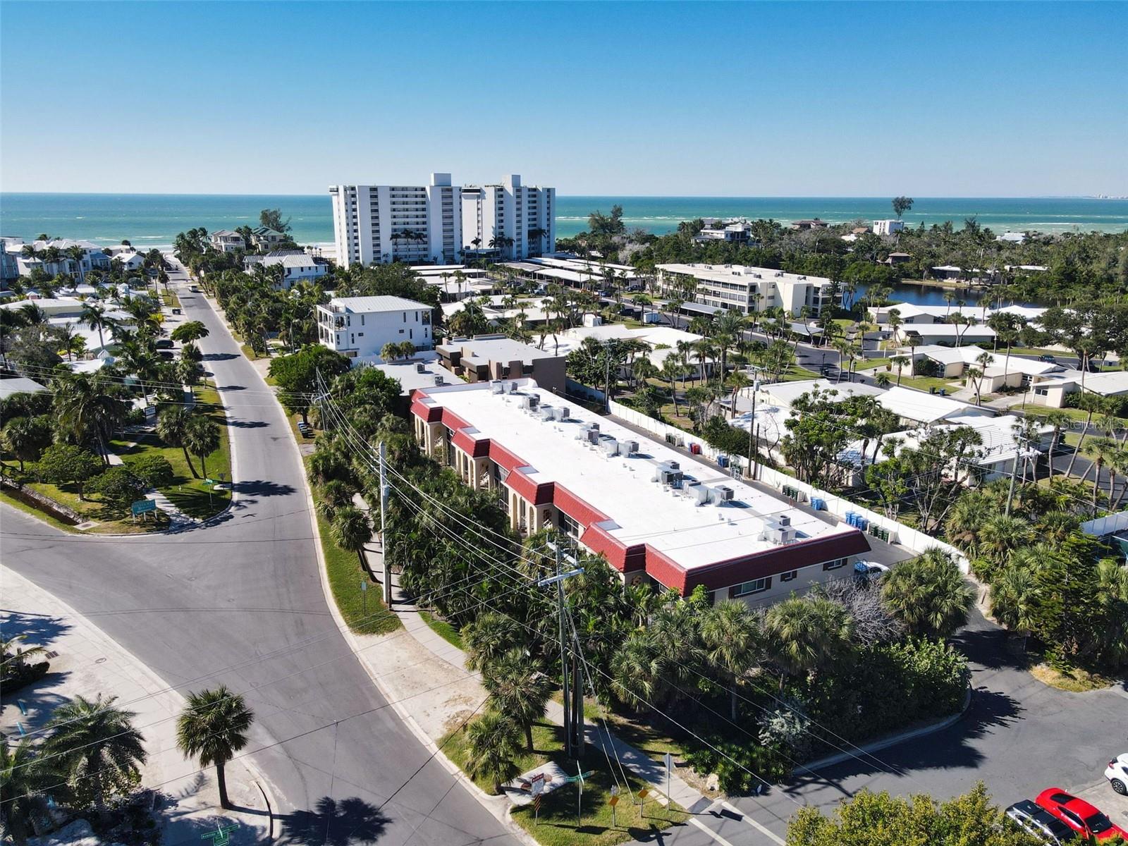 137 AVENIDA MESSINA #1, SARASOTA, FL — photo 37