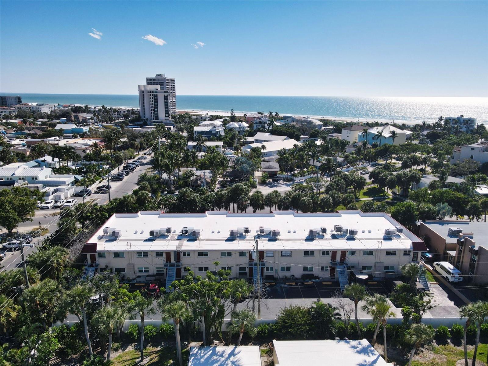 137 AVENIDA MESSINA #1, SARASOTA, FL — photo 39