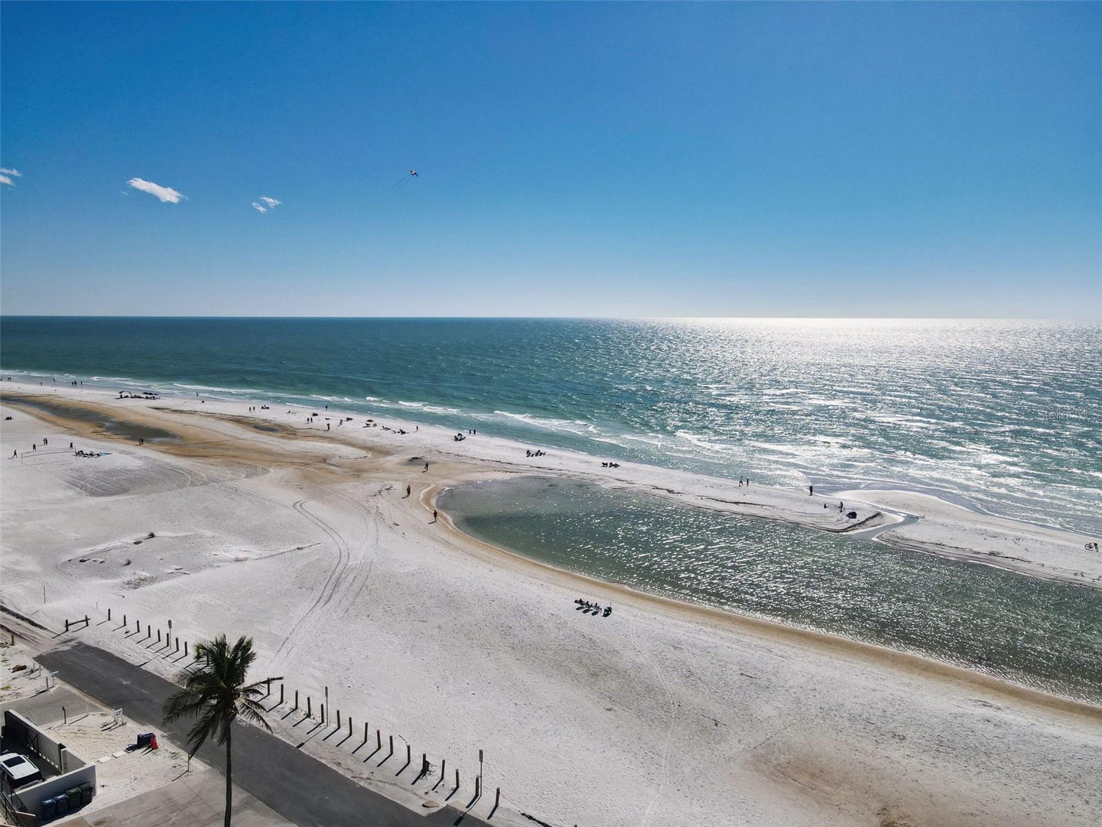 137 AVENIDA MESSINA #1, SARASOTA, FL — photo 40