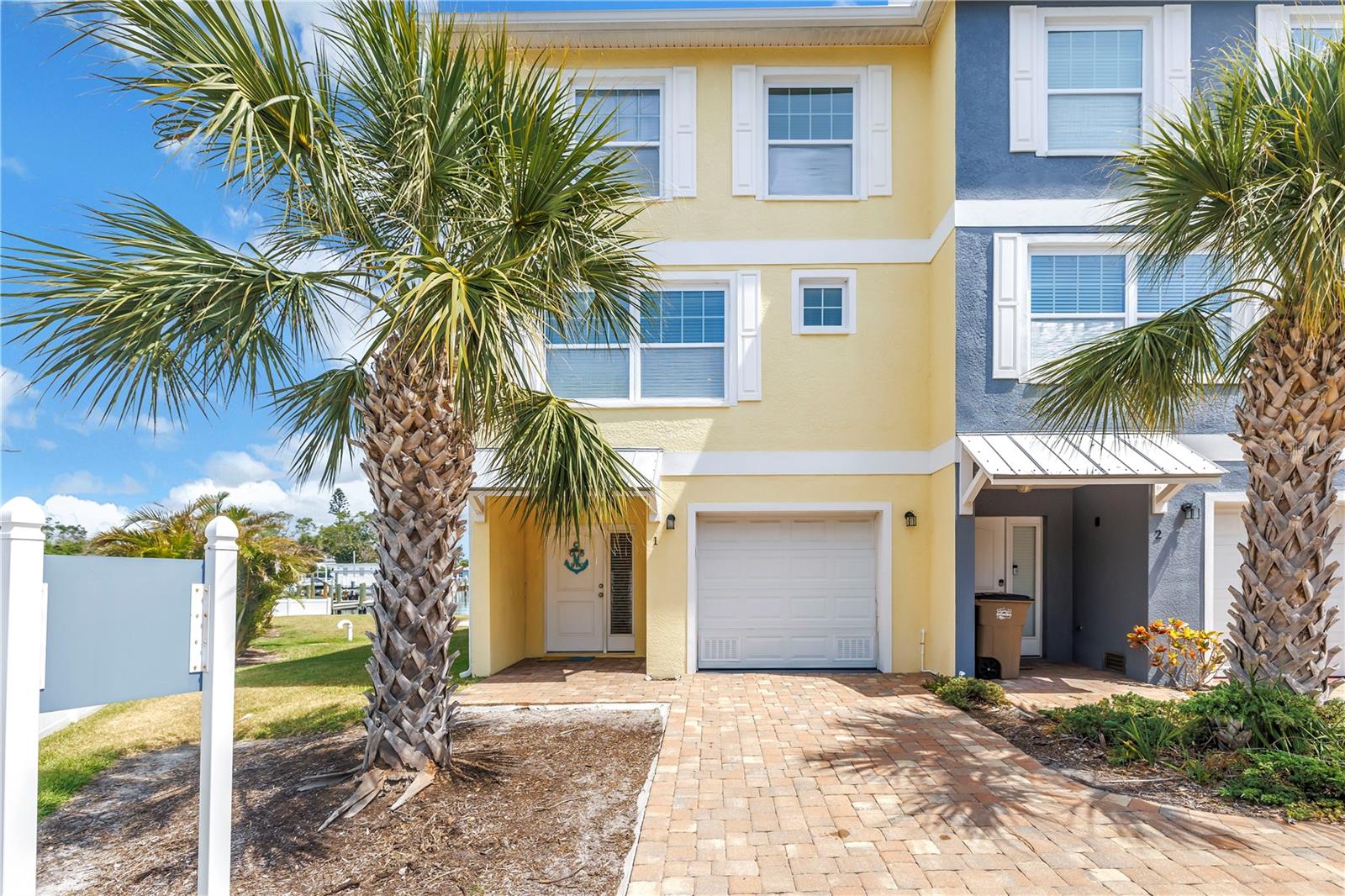 100 WINDRUSH BLVD #1, INDIAN ROCKS BEACH, FL — photo 4