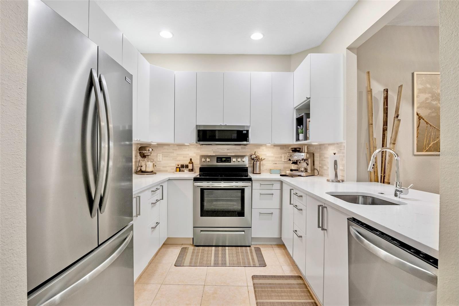 3537 PARKRIDGE CIR #15-106, SARASOTA, FL — photo 10