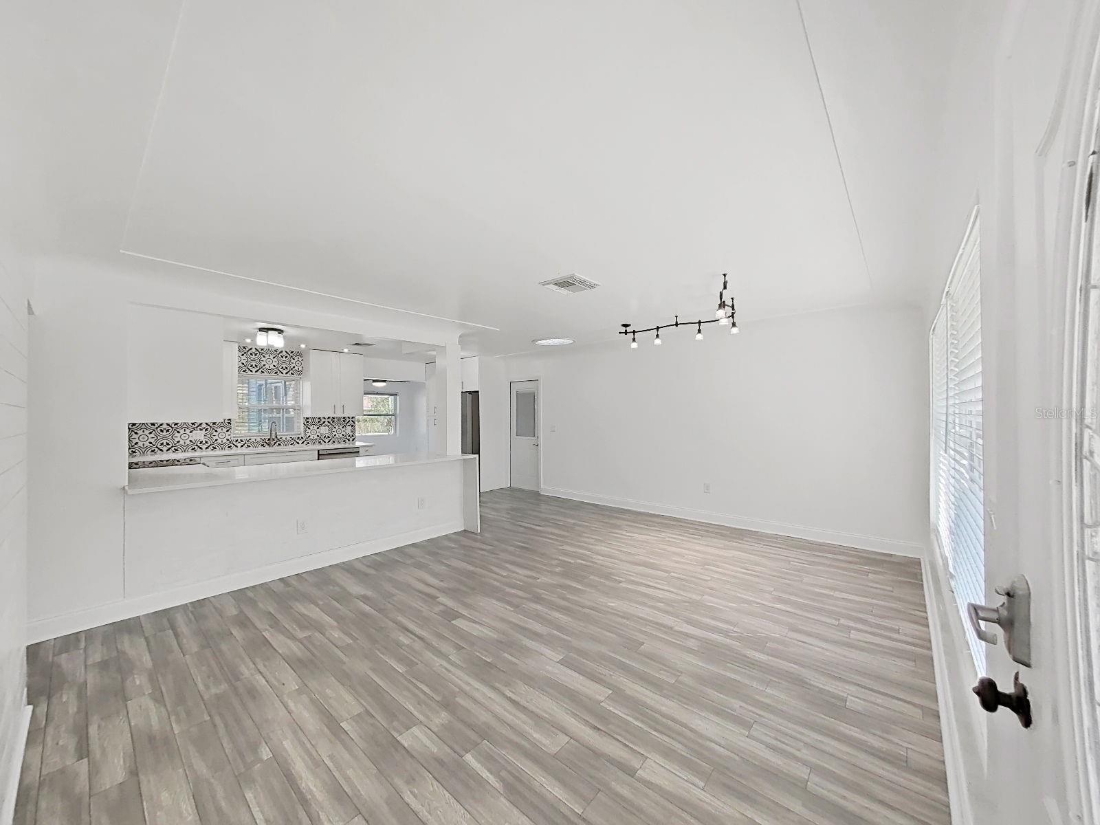 1837 AUDREY DR, CLEARWATER, FL — photo 5