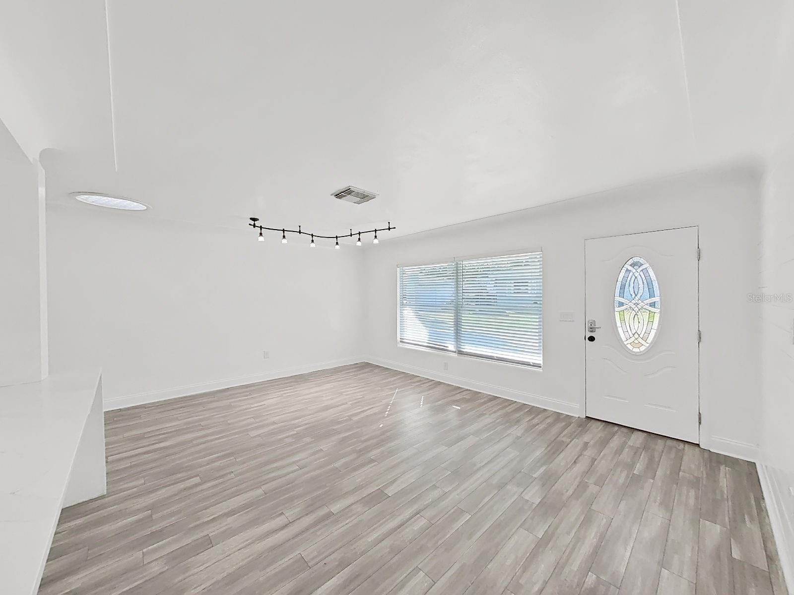 1837 AUDREY DR, CLEARWATER, FL — photo 6