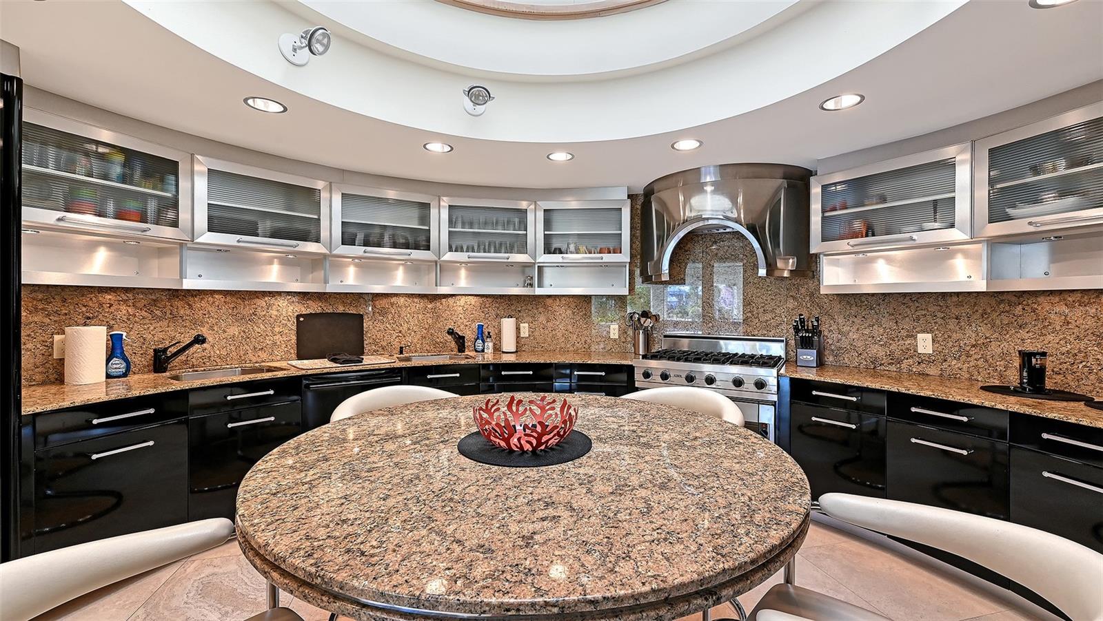 510 HARBOR GATE WAY, LONGBOAT KEY, FL — photo 17