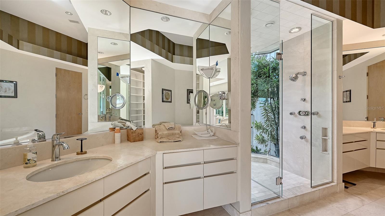 510 HARBOR GATE WAY, LONGBOAT KEY, FL — photo 27