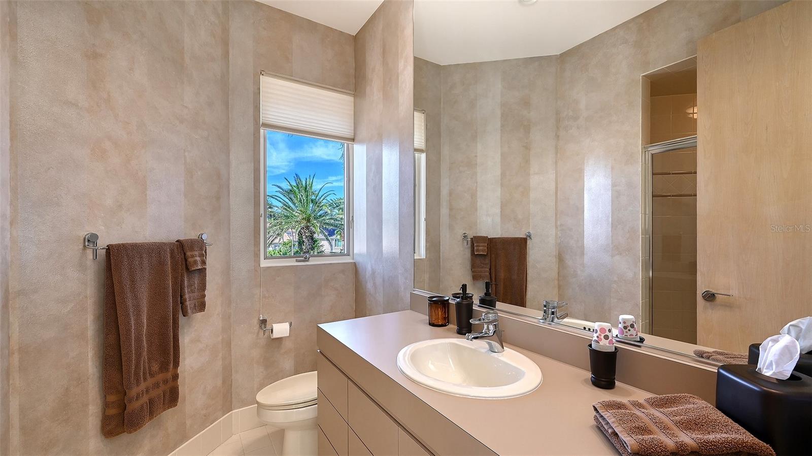 510 HARBOR GATE WAY, LONGBOAT KEY, FL — photo 82