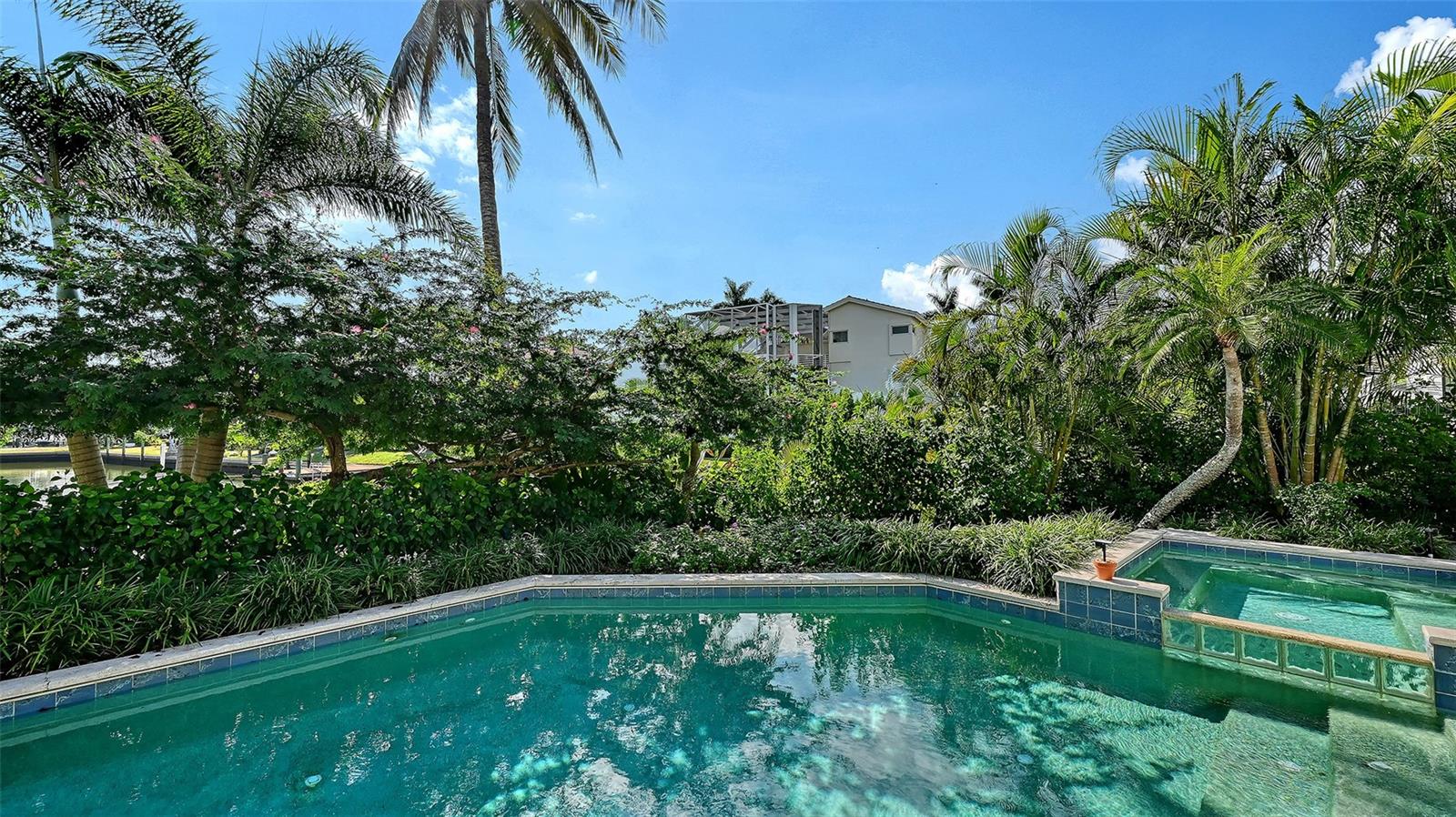 510 HARBOR GATE WAY, LONGBOAT KEY, FL — photo 64