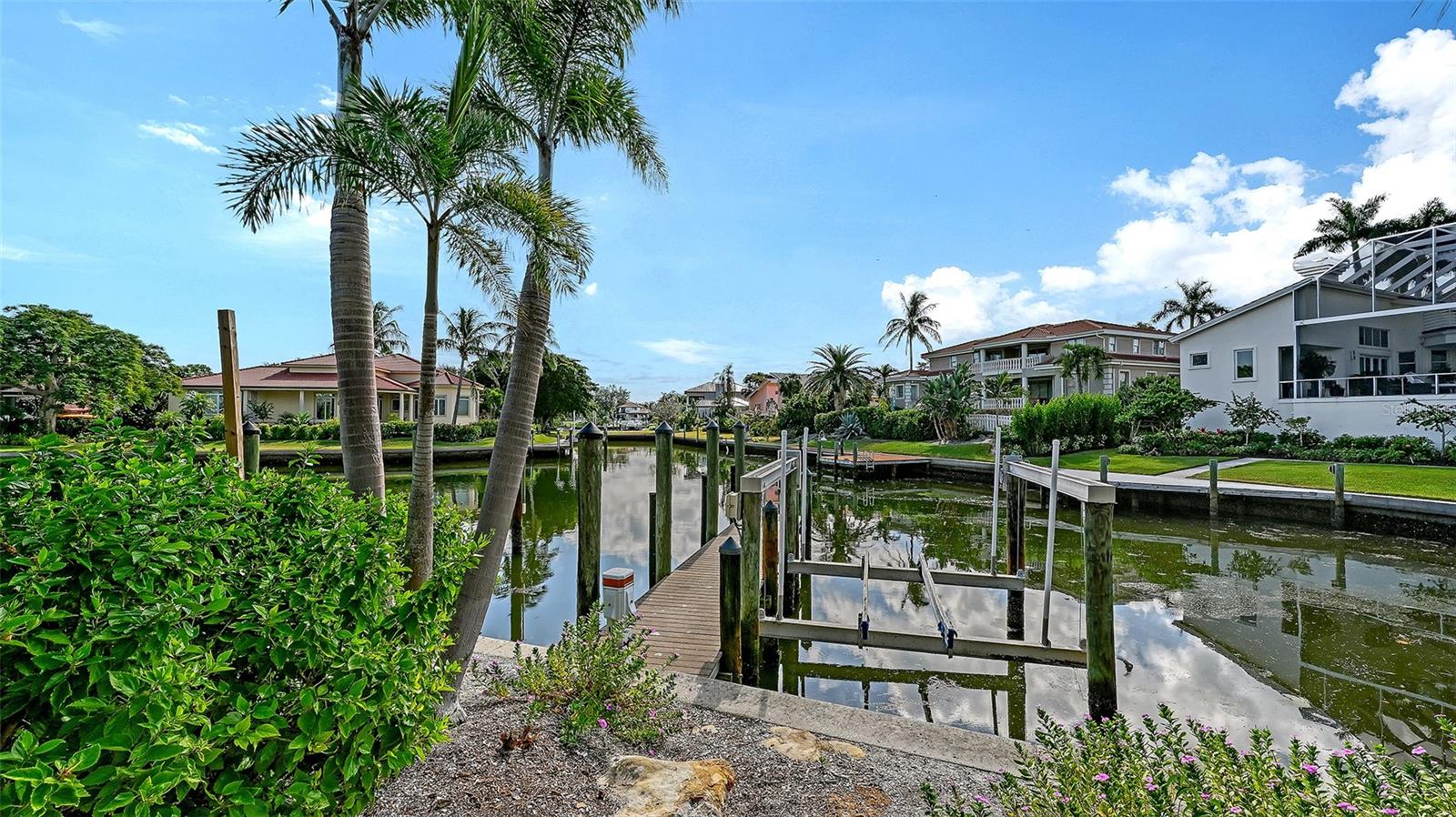 510 HARBOR GATE WAY, LONGBOAT KEY, FL — photo 68