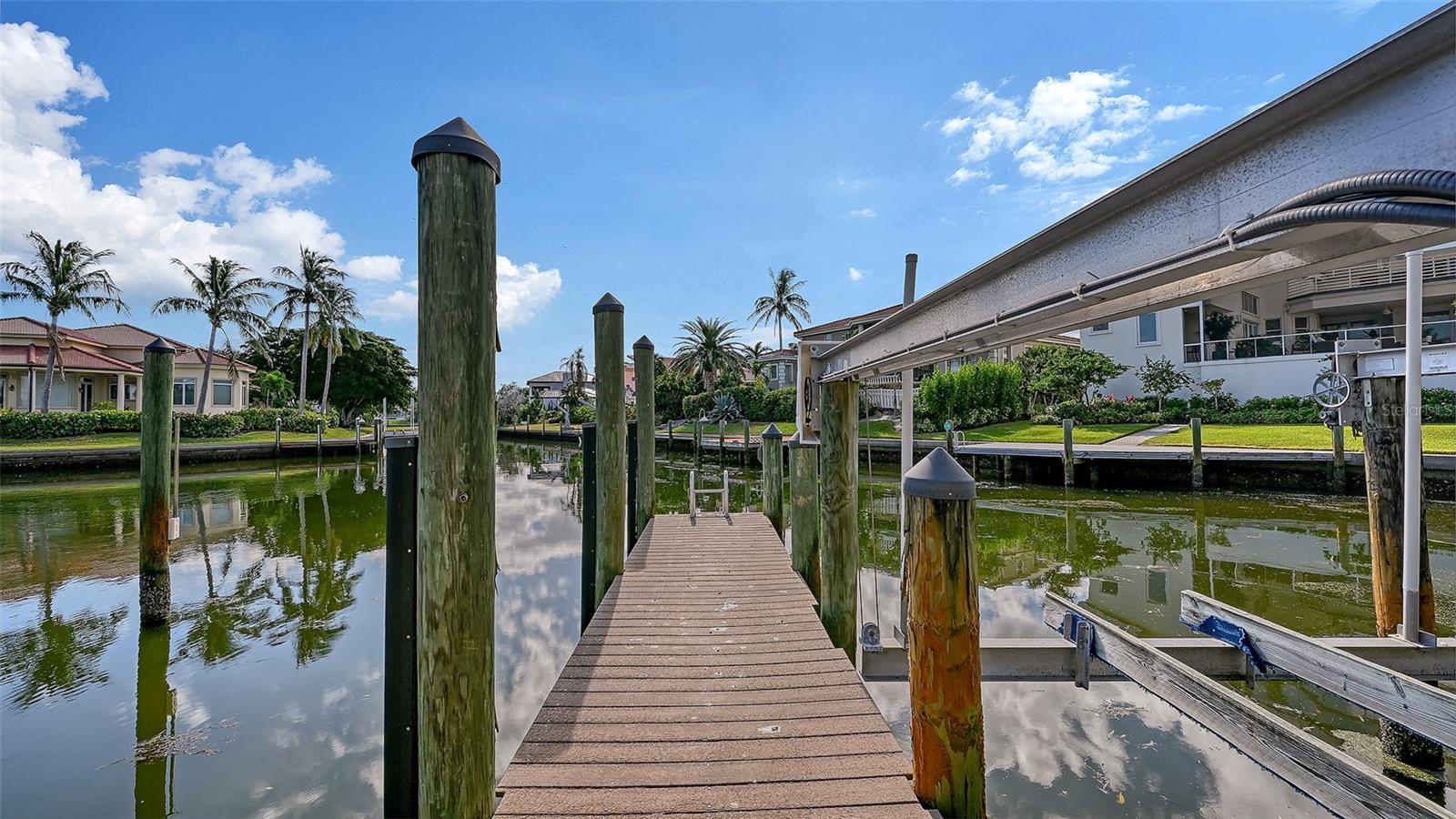 510 HARBOR GATE WAY, LONGBOAT KEY, FL — photo 69