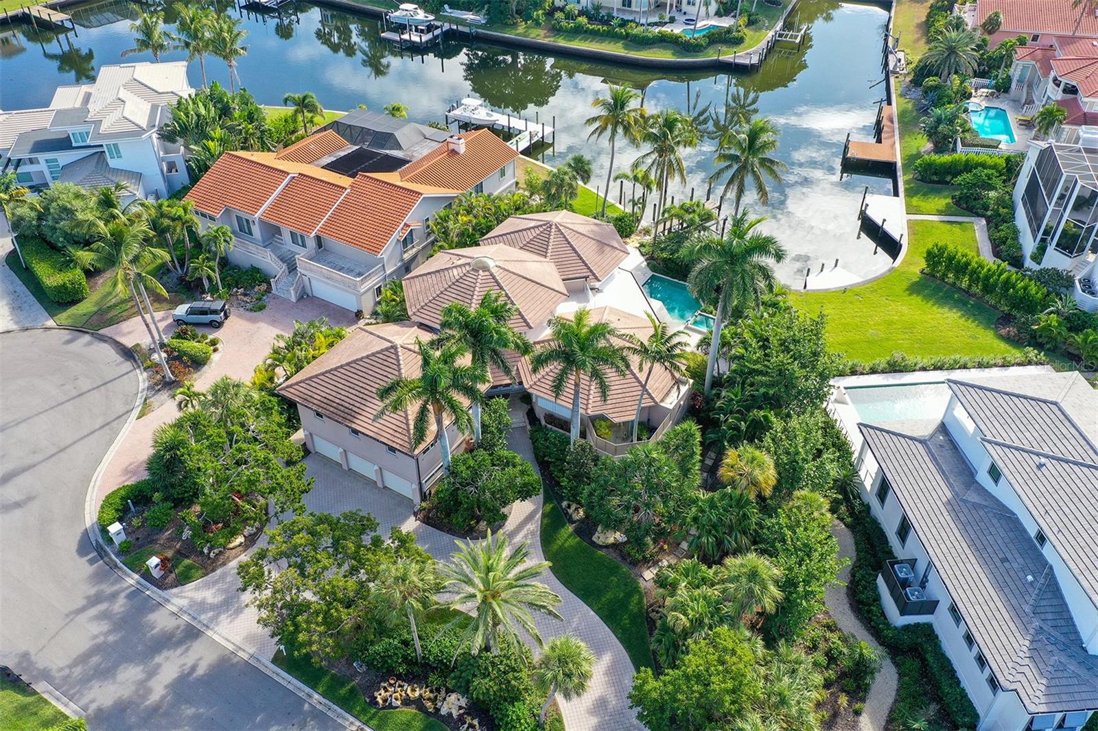 510 HARBOR GATE WAY, LONGBOAT KEY, FL — photo 74