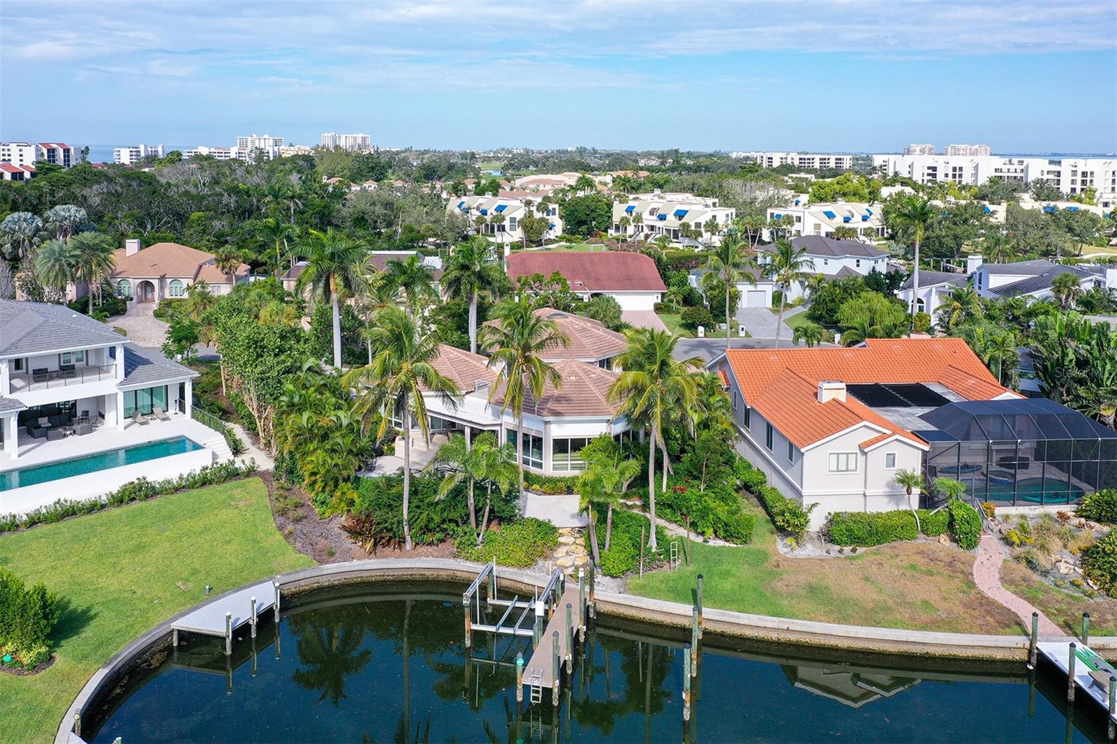 510 HARBOR GATE WAY, LONGBOAT KEY, FL — photo 2