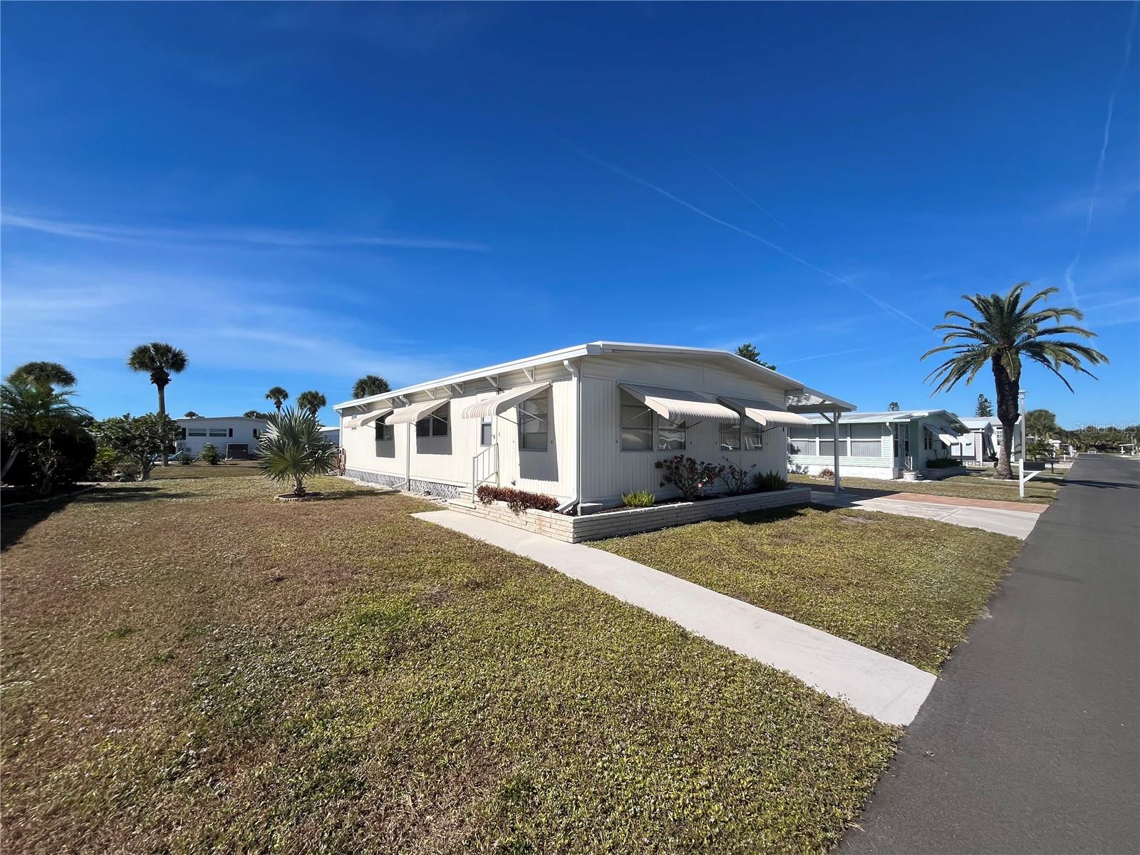 824 CERVINA DR, VENICE, FL — photo 5