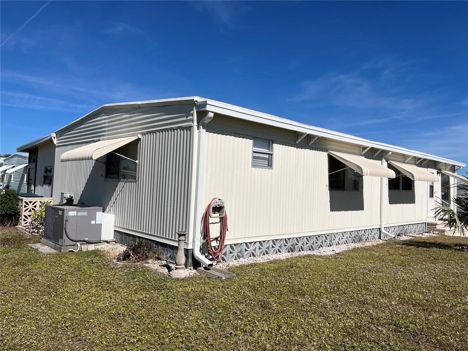824 CERVINA DR, VENICE, FL — photo 4