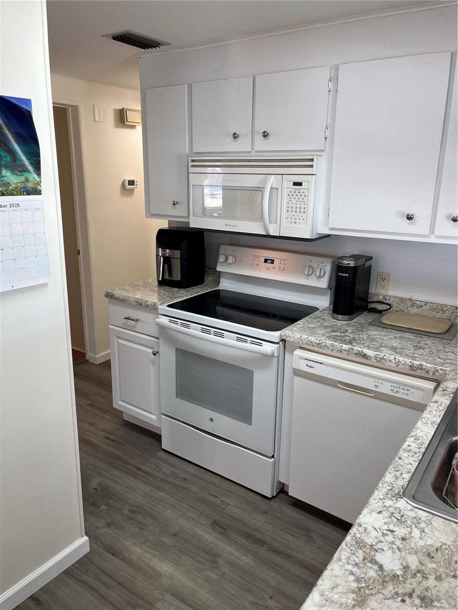 824 CERVINA DR, VENICE, FL — photo 24