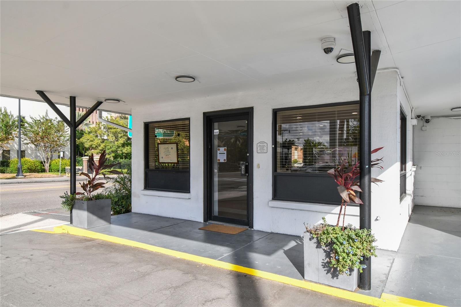 830 W KENNEDY BLVD, TAMPA, FL