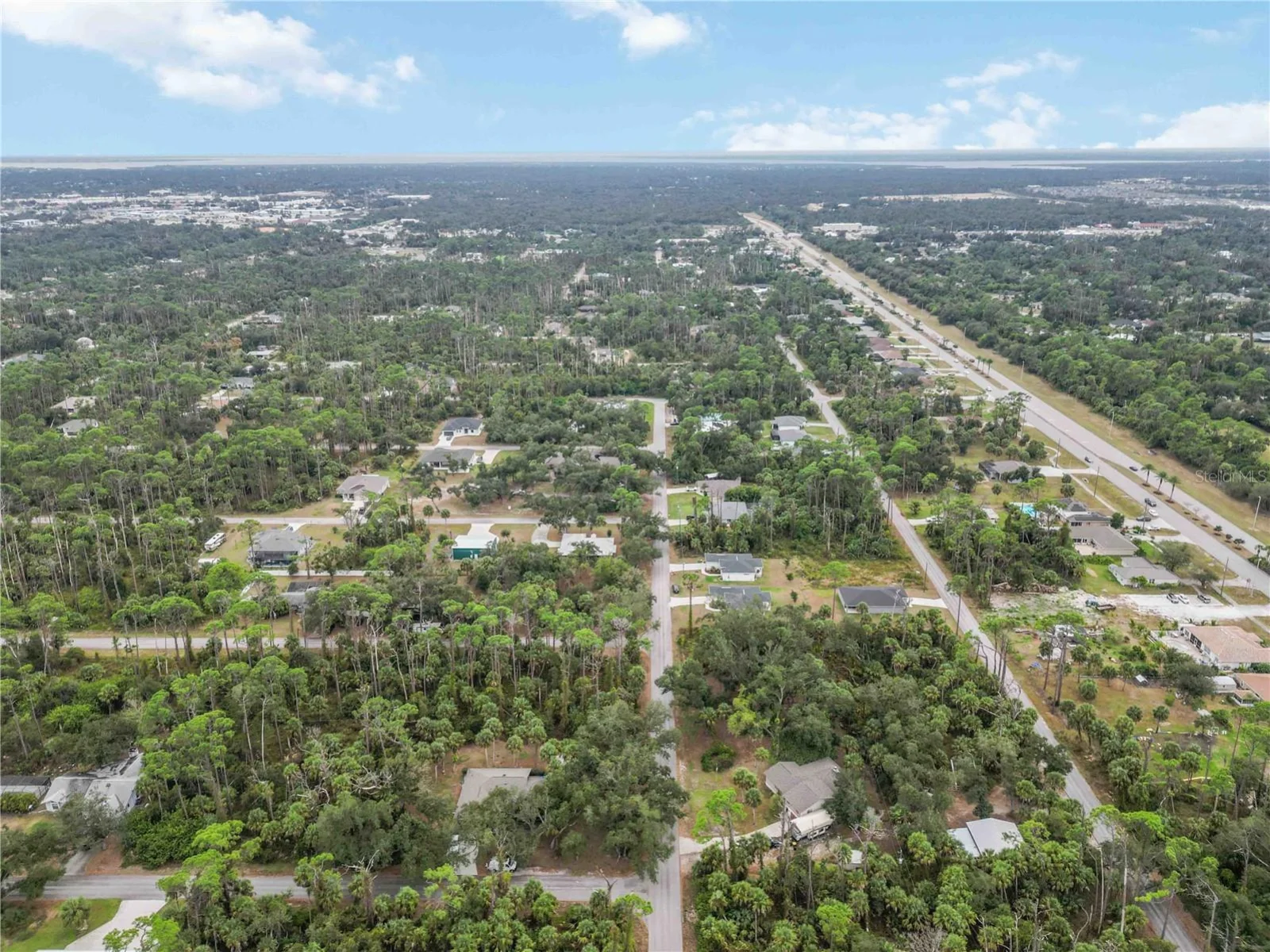 17370 WELLSLEY AVE, PORT CHARLOTTE, FL — photo 4