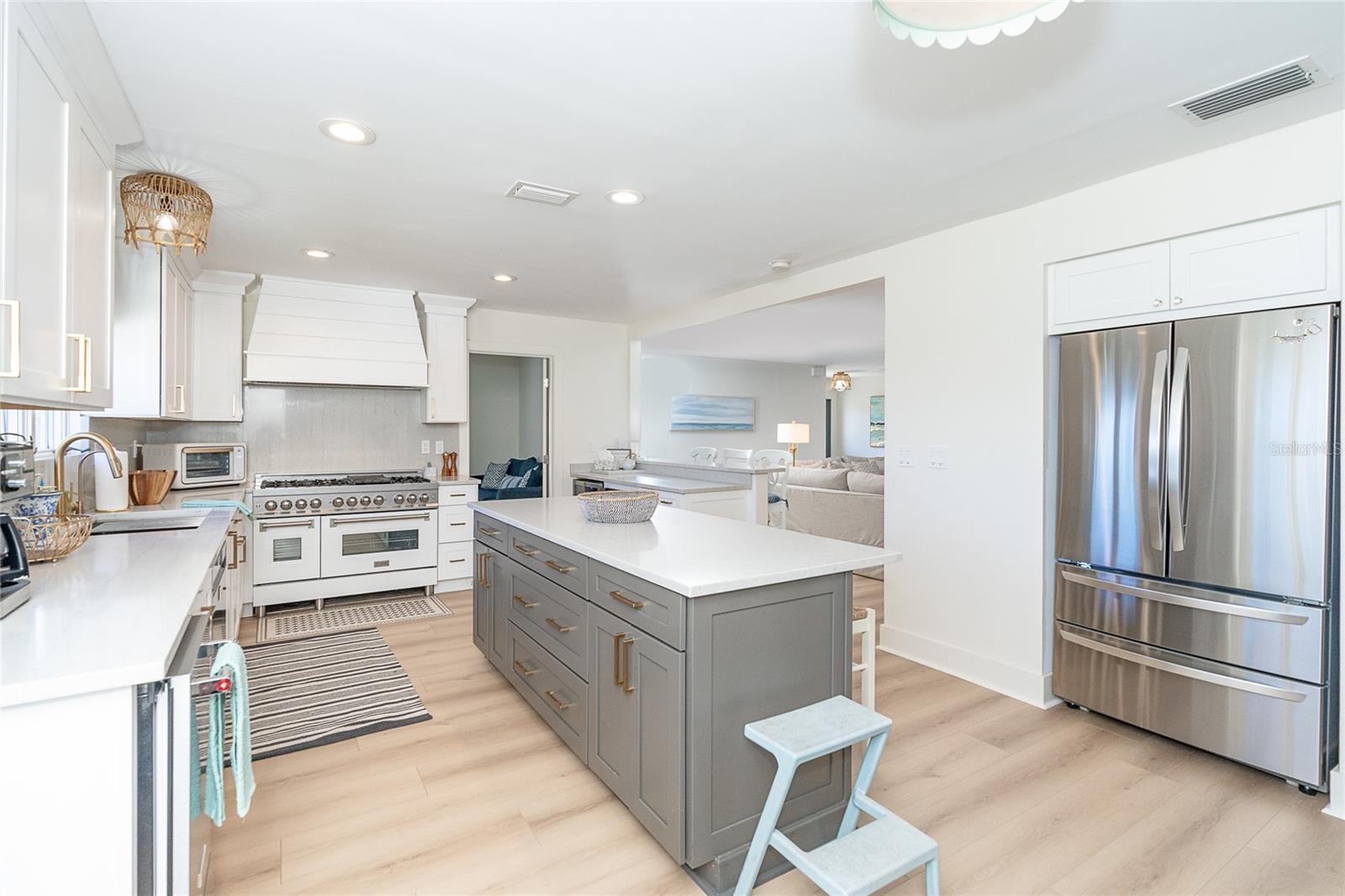 320 ANCHOR ROW, PLACIDA, FL — photo 12