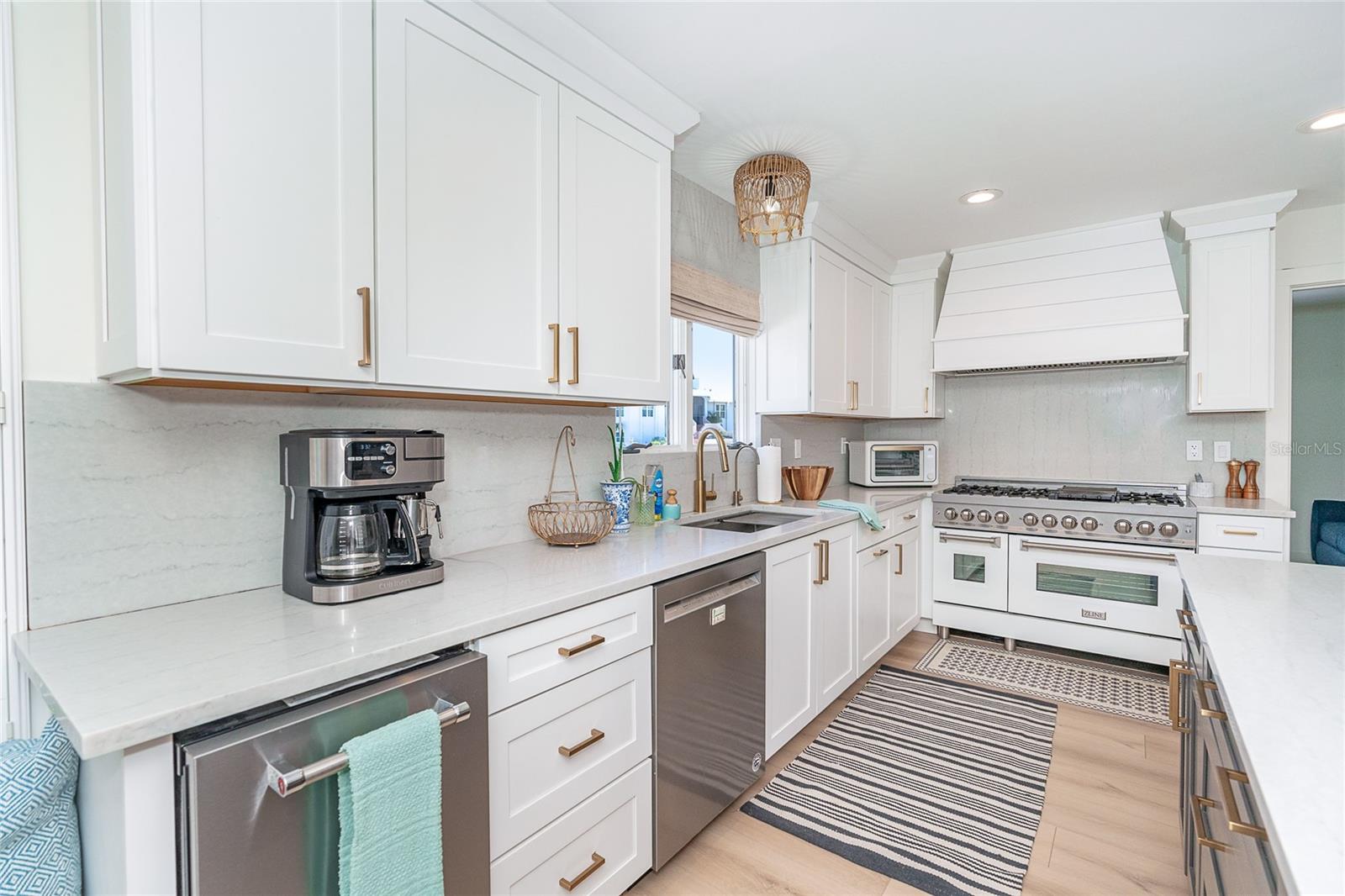 320 ANCHOR ROW, PLACIDA, FL — photo 13