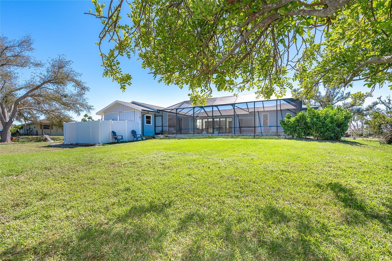320 ANCHOR ROW, PLACIDA, FL — photo 38