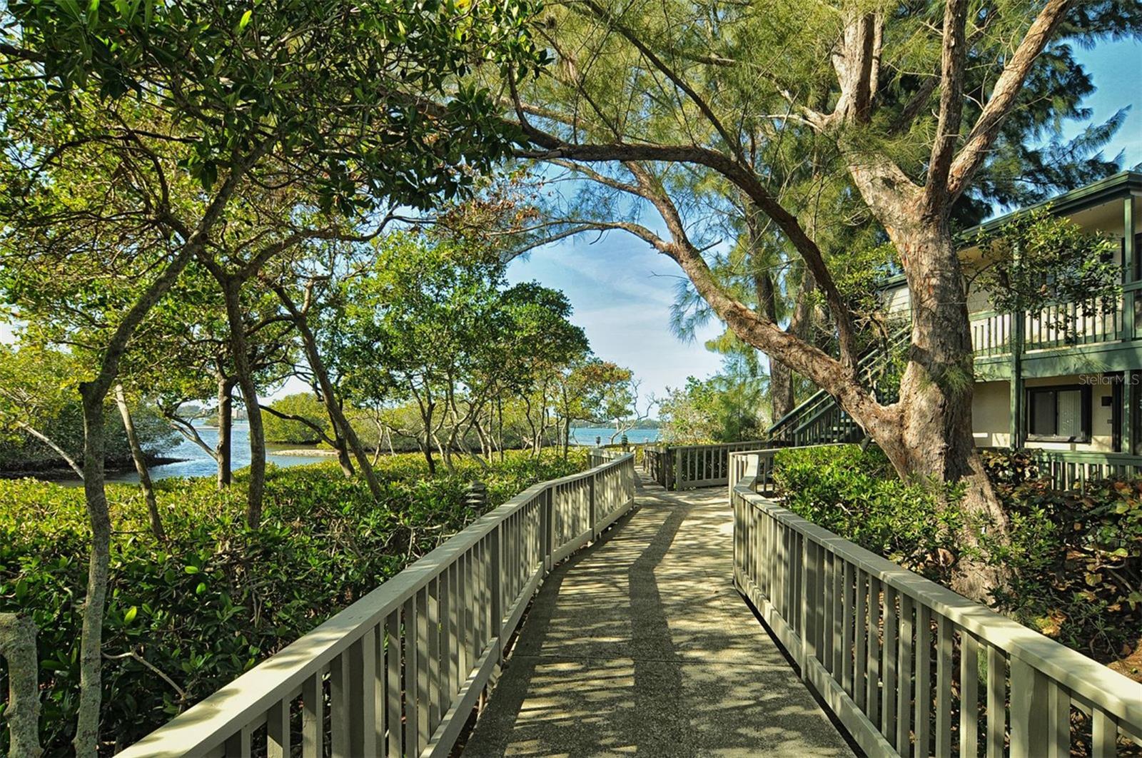 1518 PELICAN POINT DR #257, SARASOTA, FL — photo 52
