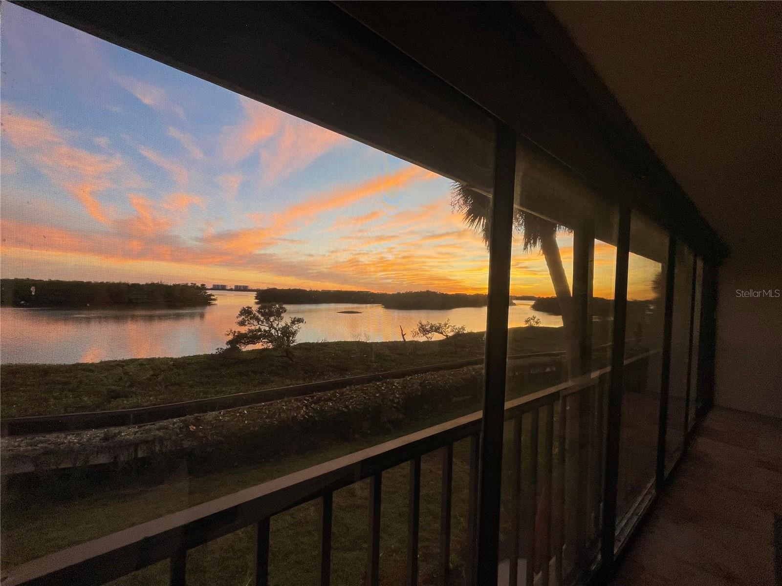 1518 PELICAN POINT DR #257, SARASOTA, FL — photo 60