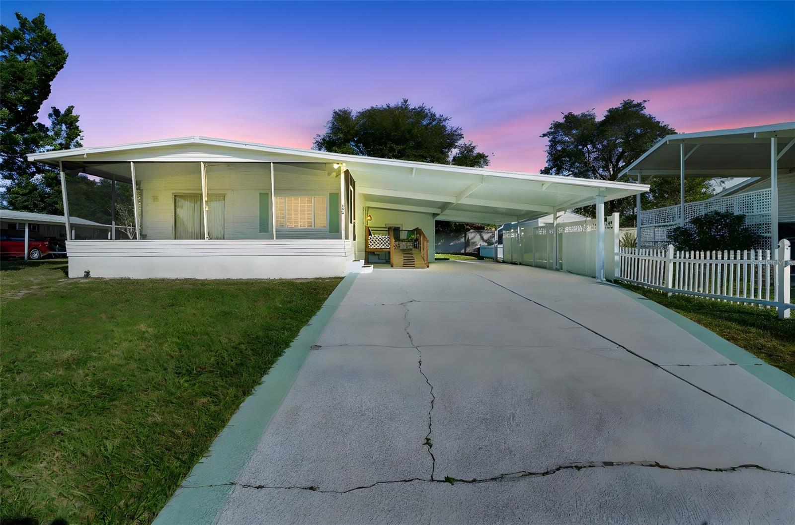 105 FLORENCE BLVD, DEBARY, FL