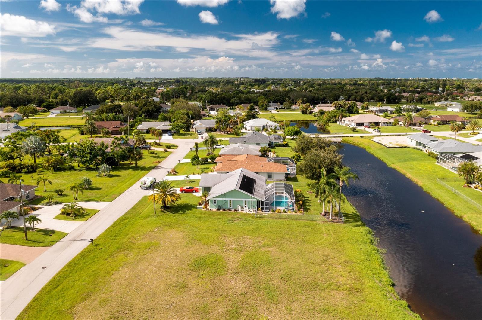 19 BUNKER TER, ROTONDA WEST, FL — photo 8