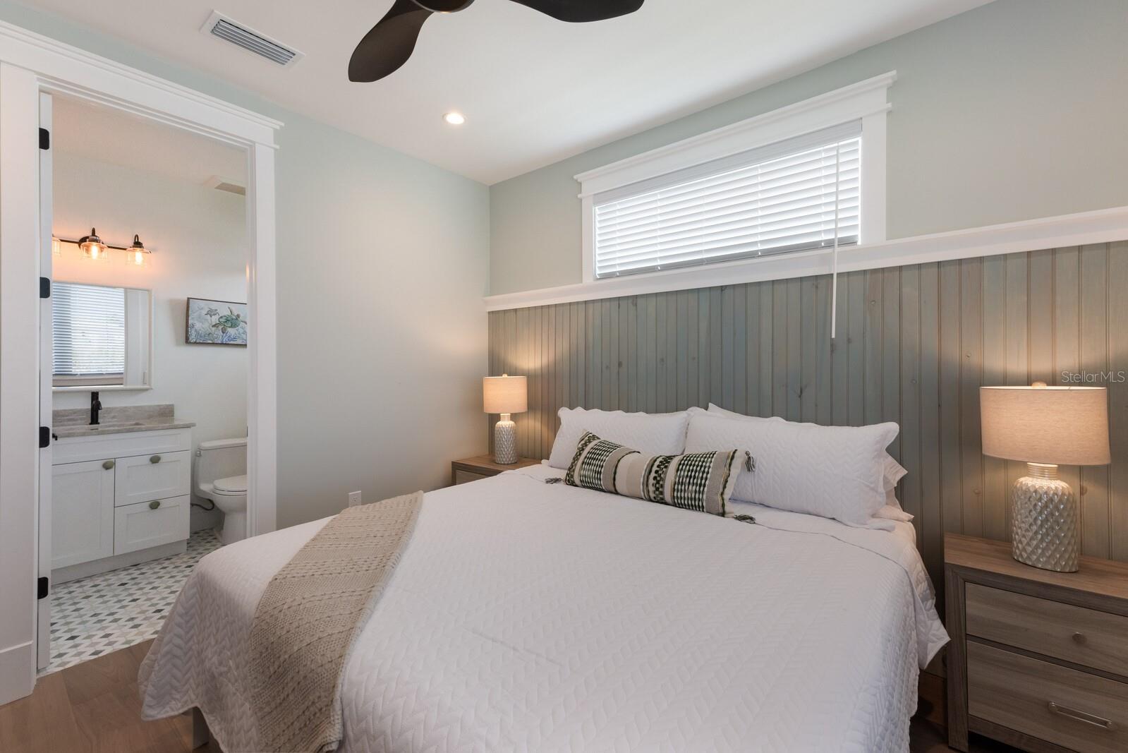 2415 AVENUE B, BRADENTON BEACH, FL — photo 38