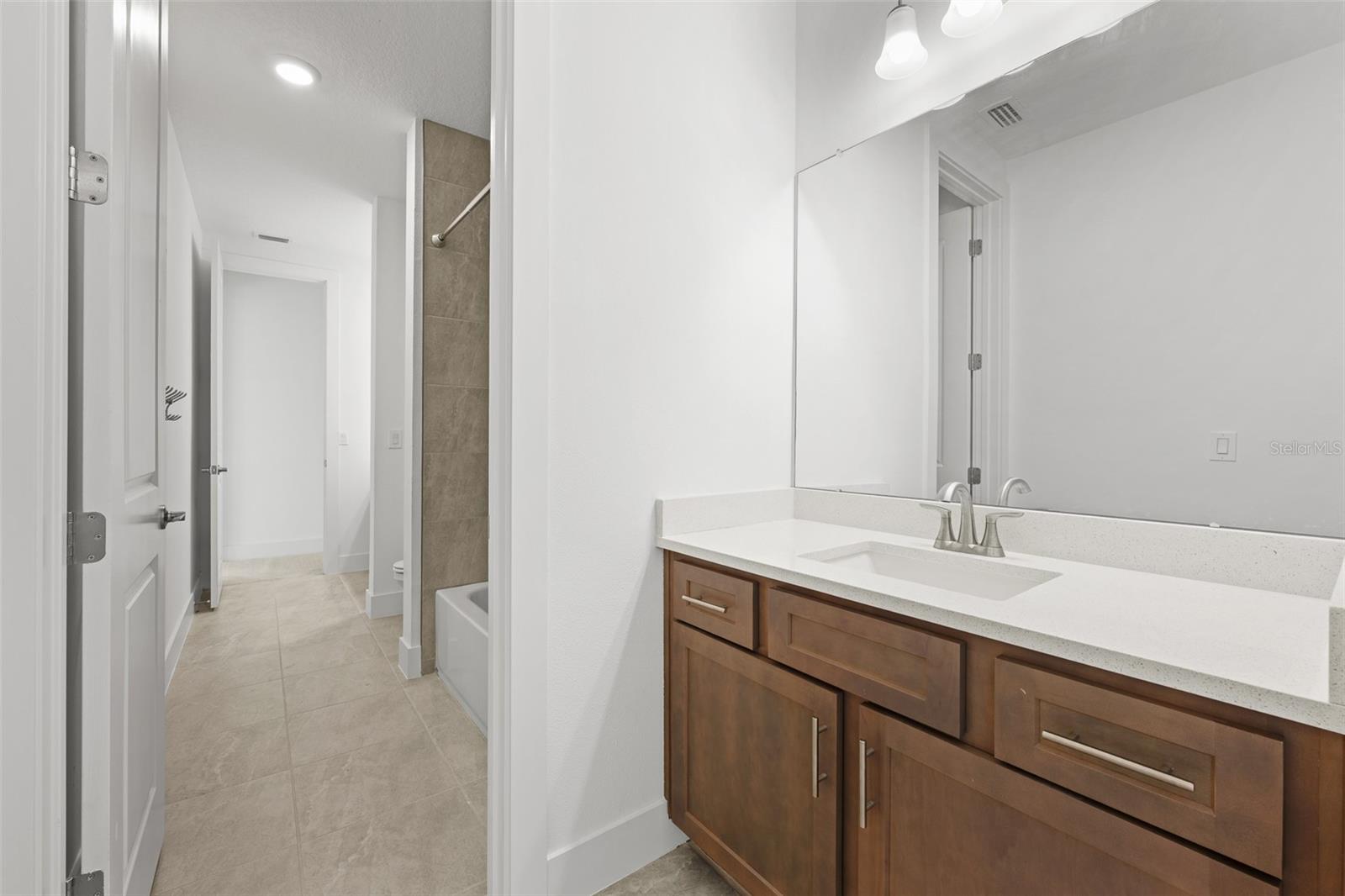 9185 SANDERS TREE LOOP, WESLEY CHAPEL, FL — photo 28