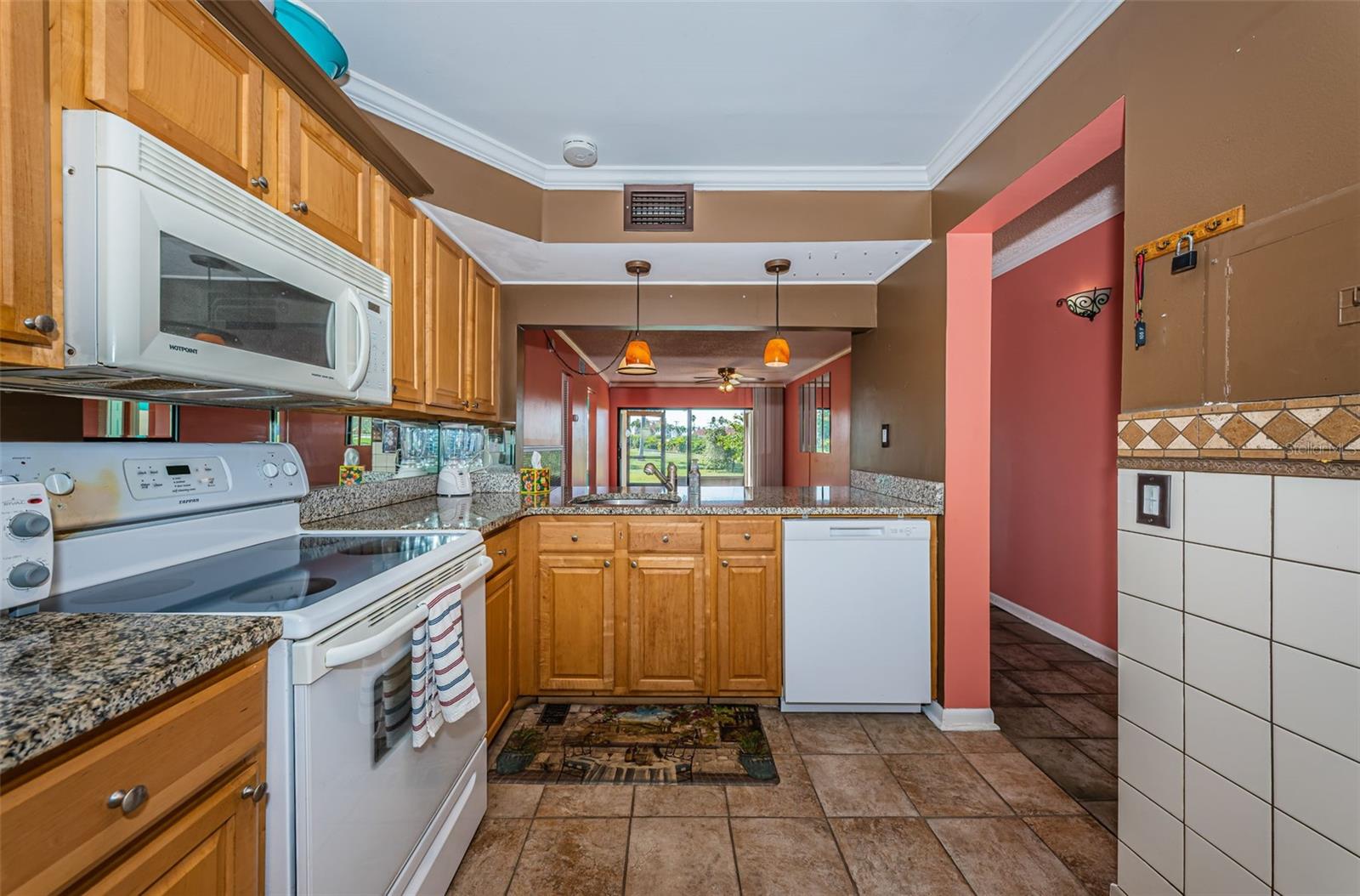 6269 PALMA DEL MAR BLVD S #105, ST PETERSBURG, FL — photo 10