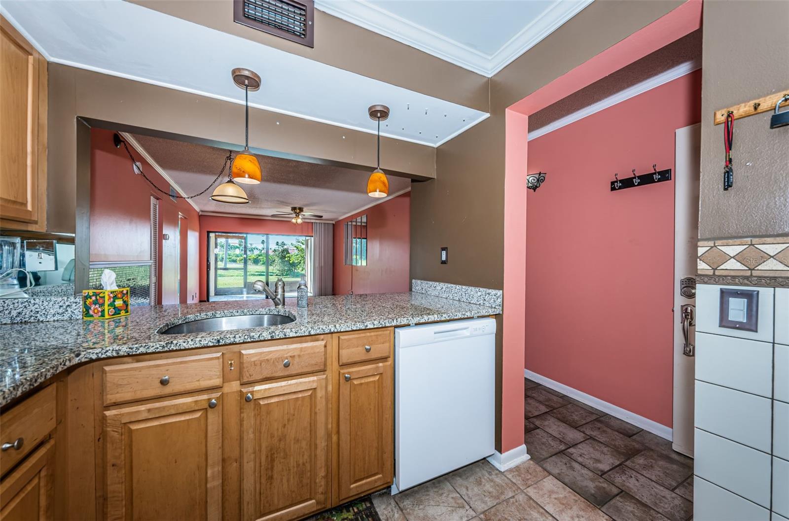 6269 PALMA DEL MAR BLVD S #105, ST PETERSBURG, FL — photo 14