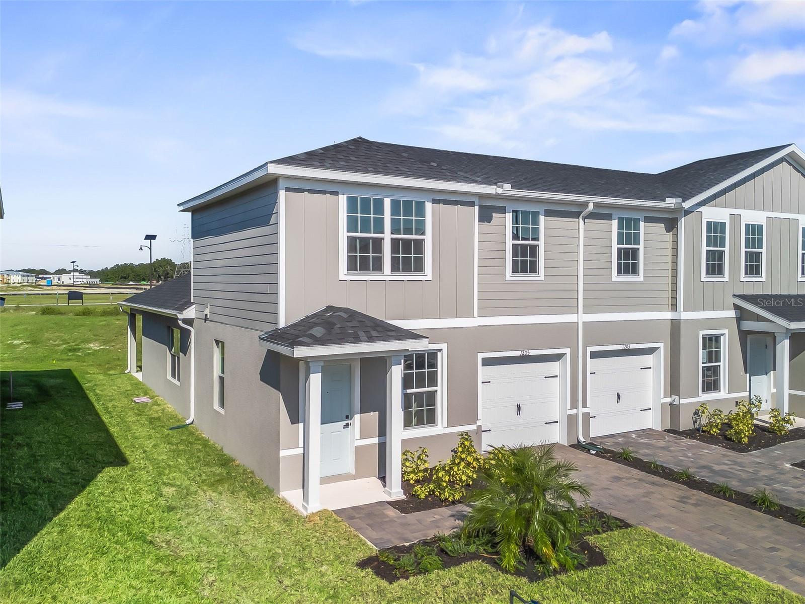 1205 PORT BLUE WAY, LADY LAKE, FL — photo 4