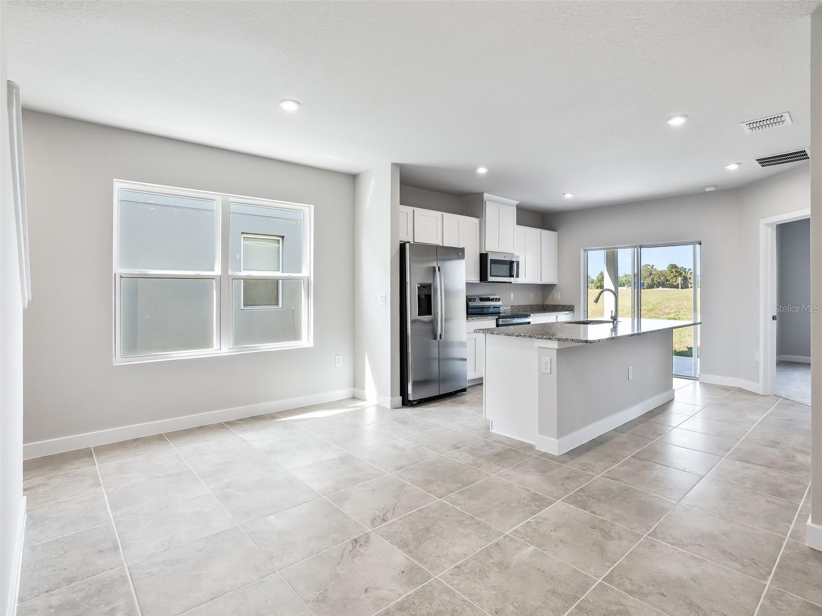 1205 PORT BLUE WAY, LADY LAKE, FL — photo 31