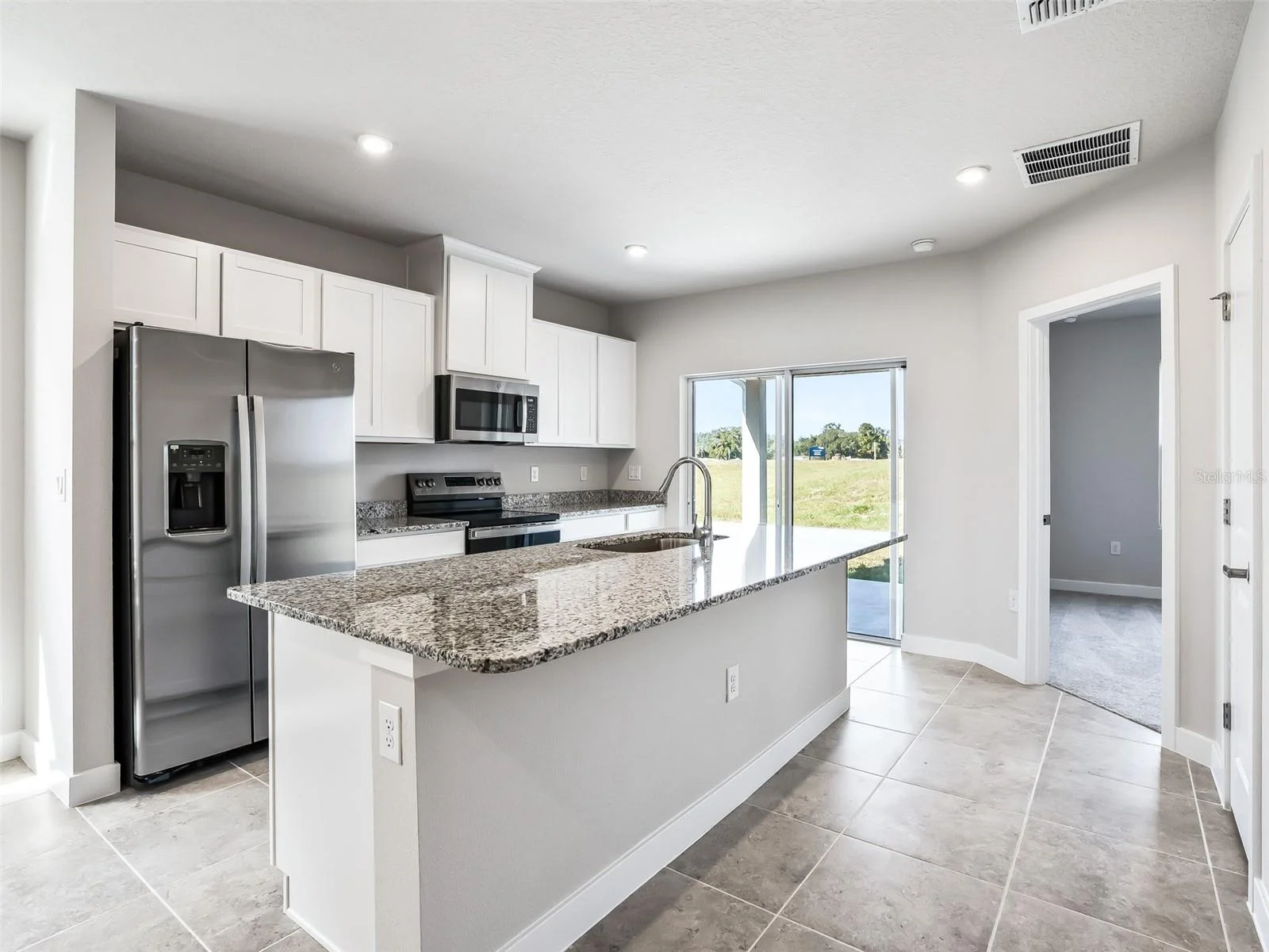 1205 PORT BLUE WAY, LADY LAKE, FL — photo 37